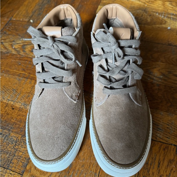 Express - Picture 2 of 6